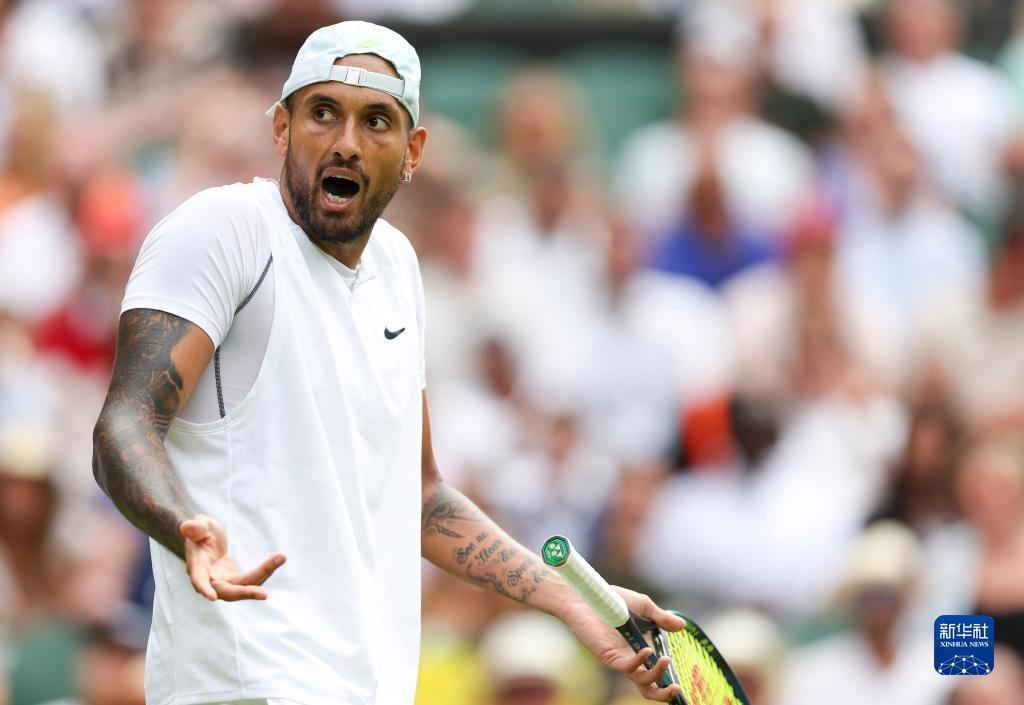 他在训练和 他在训练和