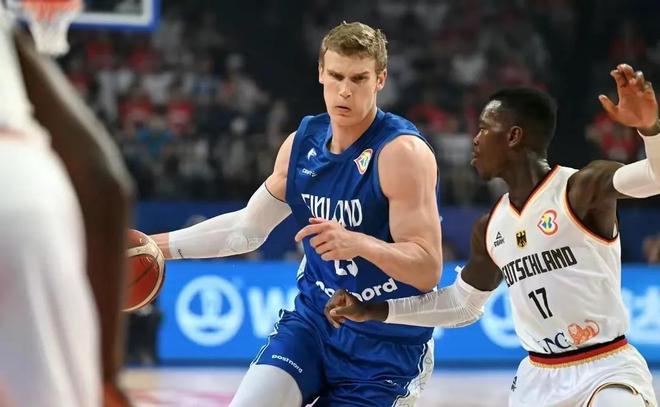 马刺三杰的 马刺三杰的