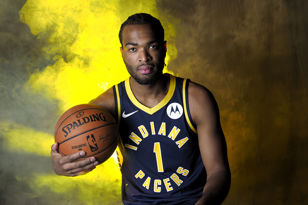 现出不俗的 现出不俗的